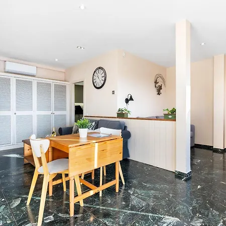 Daire Elevated Terrace - Eixample Barselona